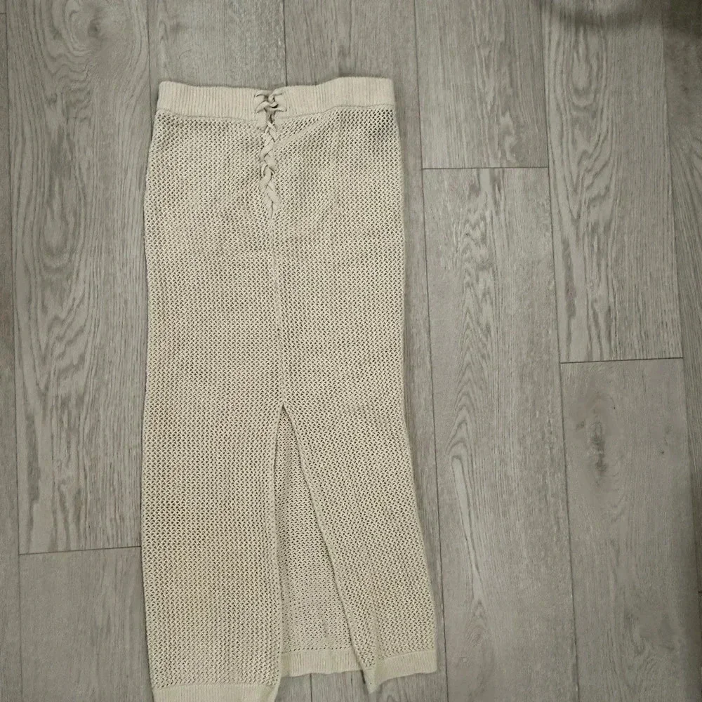 FOREVER 21 crochet skirt S - Picture 7 of 8